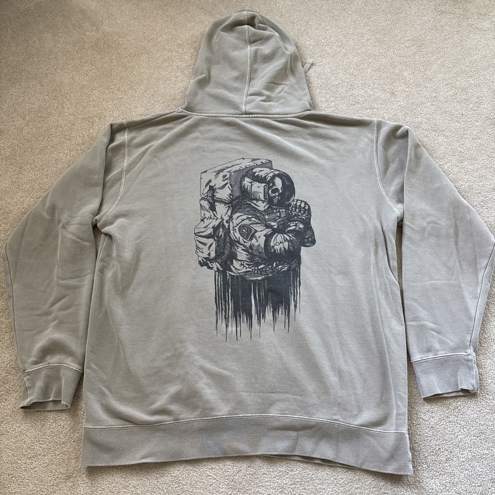 Hashira Studios‎ Hoodie Mens L Beige Pullover Fleece Skeleton Skull Astronaut